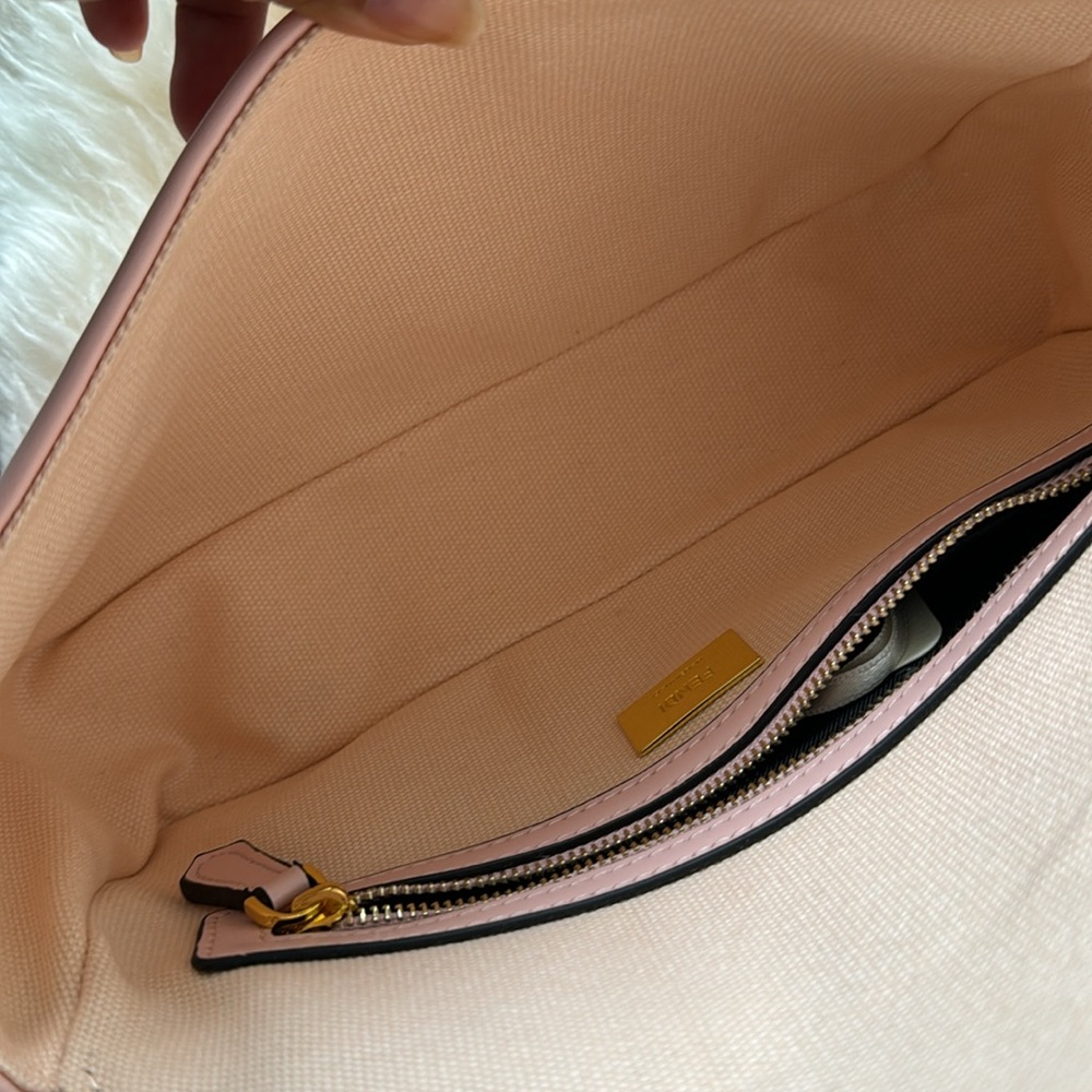 ❌Sold❌ FENDI *NEW RARE* Baguette - Pink with cutout lettering crossbody strap - Picture 12 of 17